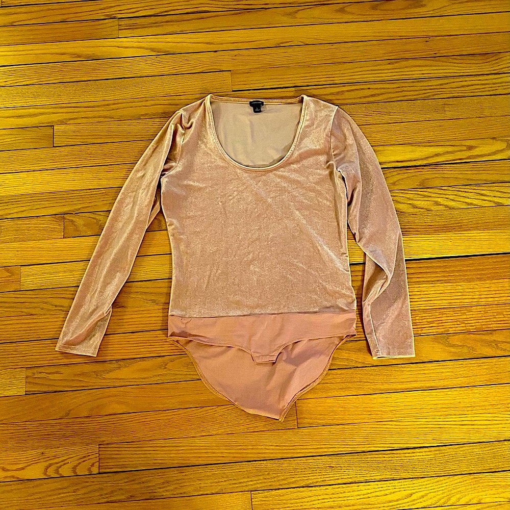 J Crew stretch velvet bodysuit rose color